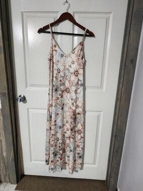 NWOT Floral Slip Maxi Dress in Cream, Tan, Pink, and Blue. SHEIN